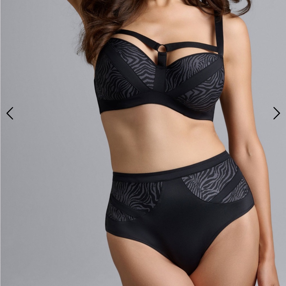 Marlies Dekker Wing balcony bra and high waisted brief